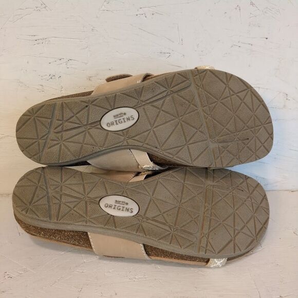 Earth Origins 9M Women's Wheat Beige Nubuck Toe-Post Slide Sandals Ossi - Picture 10 of 10